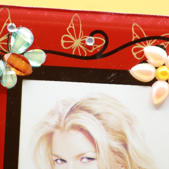 Two sets of Beautiful Red Glass 4" x 6" Photo Picture Frame with Flowers and But - Picture 9 of 11